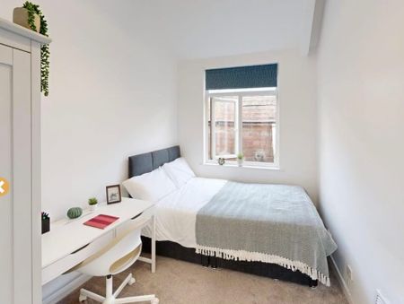 Room in a Shared Flat, Park St, BS1 - Photo 4