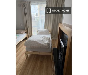 Room in a shared 7-bedroom apartment for rent in Dublin. - Photo 6