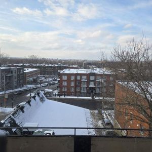 À louer 1400$ – 4 ½ au 2865 Place Darlington, Côte-des-Neiges - Photo 2