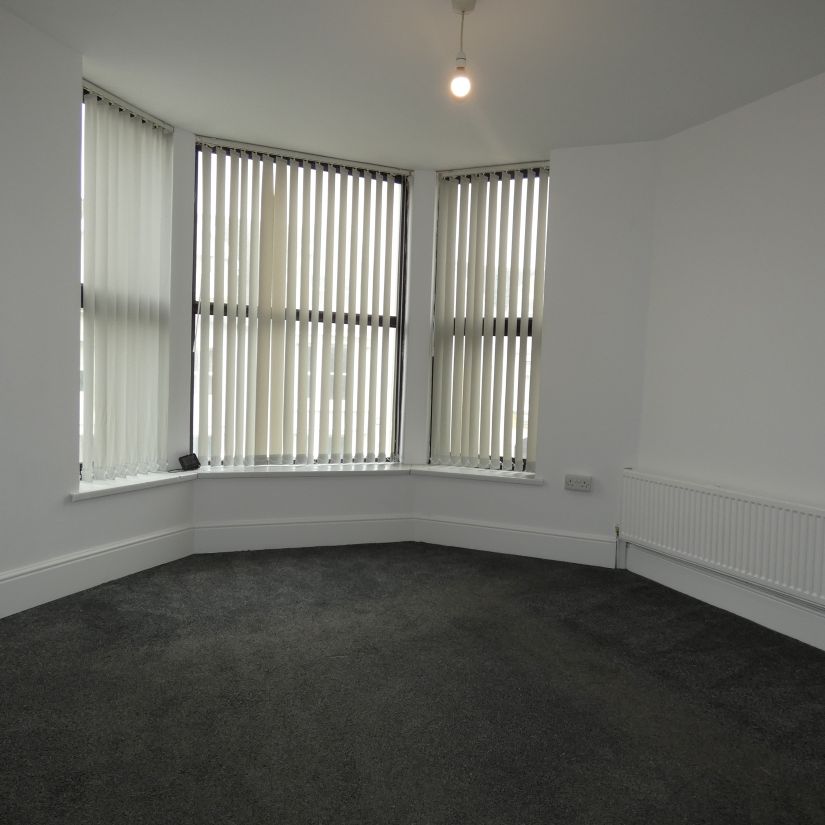 Alexandra Road Flat 6 - Photo 1