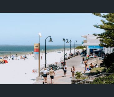 TWO BEDROOM APARTMENT IN SOUGHT AFTER COMPLEX - Photo 6