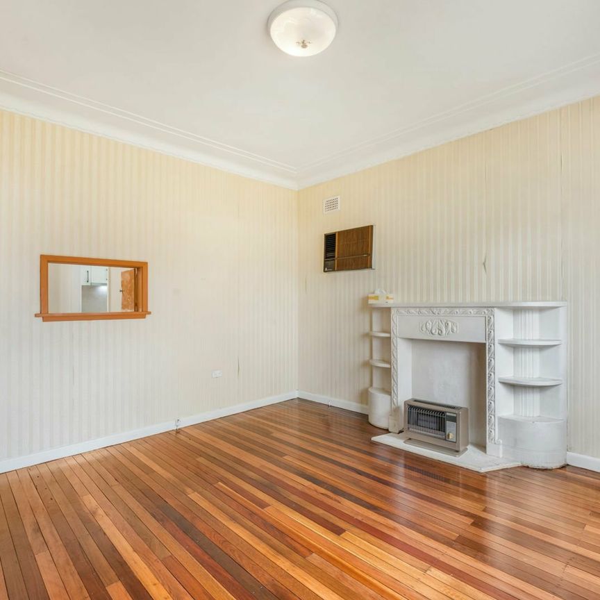 4 Lima Street, Greenacre NSW - Photo 1