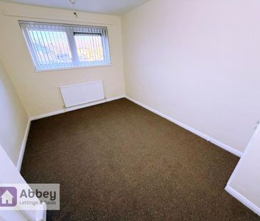 2 bedroom end of terrace house to rent - Photo 5