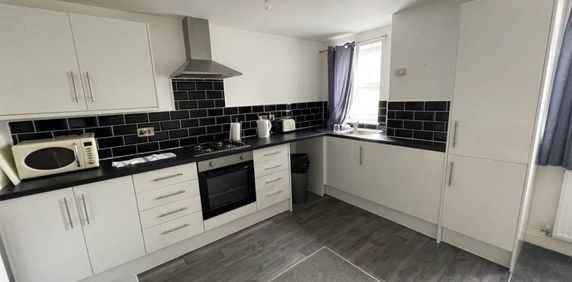 Weston-super-Mare, North Somerset - Photo 2