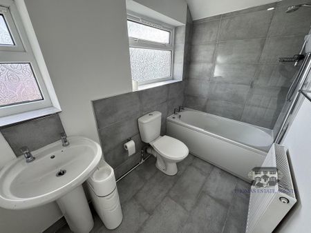 3 bedroom terraced house to rent - Photo 4