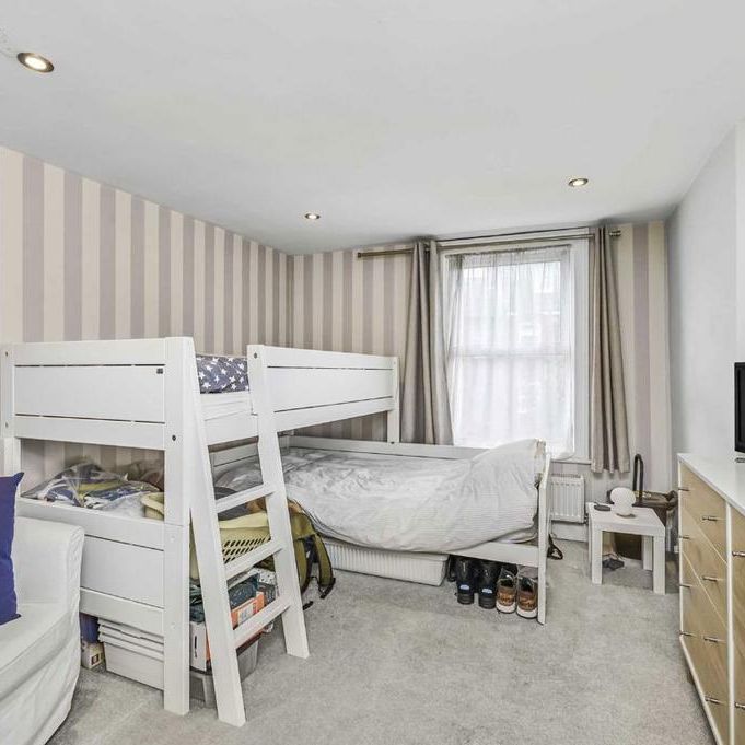 2 bedroom maisonette to rent - Photo 1