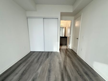 For Lease - 8960 Jane Street Unit# 817, Vaughan, Ontario - Photo 3