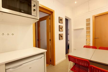 Carrer del Montseny, L'Hospitalet de Llobregat, Catalonia 08904 - Photo 2