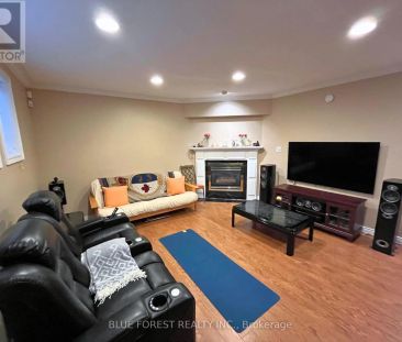 531 AMBLESIDE DRIVE - Photo 2