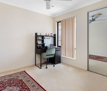 Spacious Family Home in the Sought-After Reserve Rise Estate - Photo 6