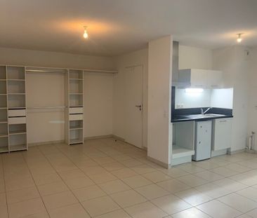 Location Appartement 1 pièce 31m² MONTPELLIER 34070 - Photo 3