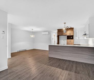 Nouveauté sur le marché Appartement à louer - Laval (Sainte-Rose) (... - Photo 1