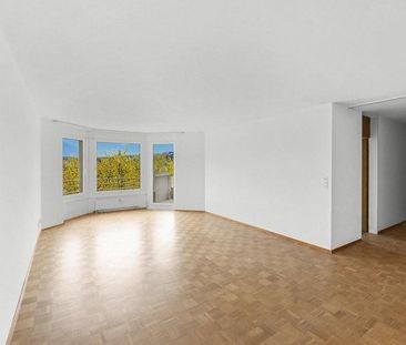 Grosszügige, helle Wohnung mit fantastischer Aussicht! - Foto 2