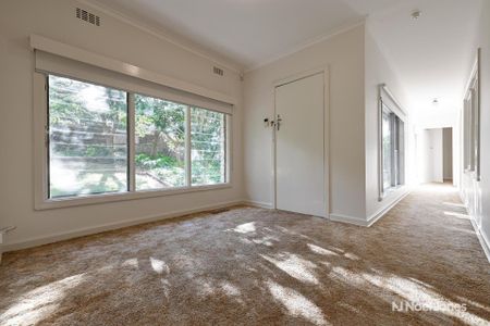 45 Angus Avenue, RINGWOOD EAST - Photo 3