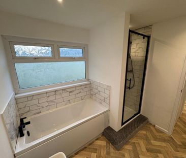 3 bedroom terraced house to rent - Photo 6