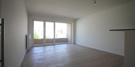 Appartement te huur in Sint-Jans-Molenbeek voor € 1.150 met 2 slaapkamers - Photo 2