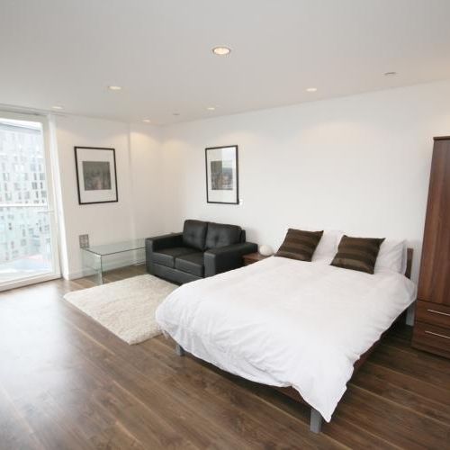 Studio to rent - Photo 1