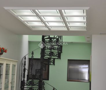 Sobrado com 4 quartos e 267m² para alugar em Vila Camilópolis, Sant... - Foto 2