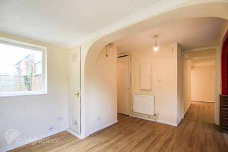 Sheelin Grove, Water Eaton, Bletchley - Photo 5