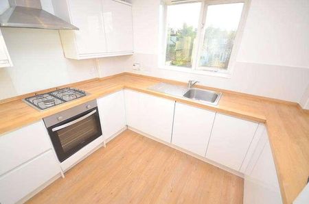 St. Marys Lane, Upminster, Essex, RM14 - Photo 4