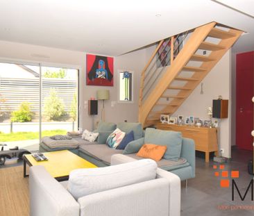 Location Maison 6 pièces 134m² - Photo 1