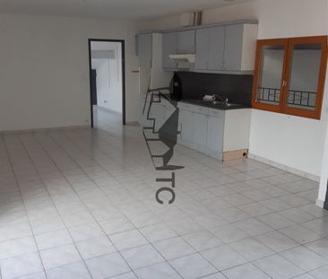 Location Appartement 5 pièces 114m² LES VANS 07140 - Photo 3