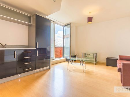 Flat to rent on - Photo 2