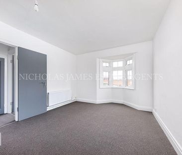 3 bedroom apartment to rent - Photo 2