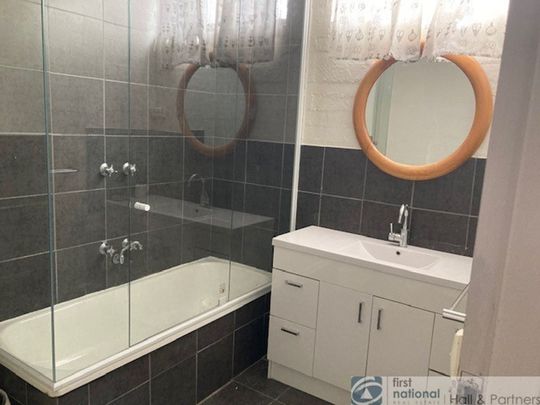 TWO BEDROOM UNIT! - Photo 1