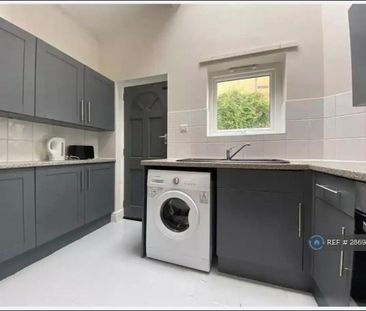4 bedroom terraced house to rent - Photo 2