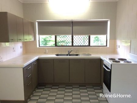 2 Bedroom Unit in Cooya Beach - Photo 5