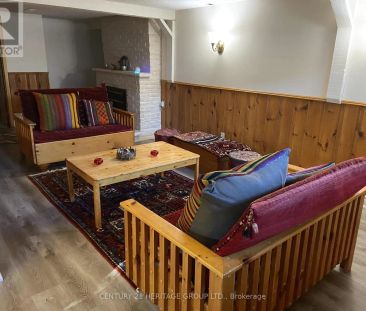 80 ROCKPORT CRESCENT - Photo 1