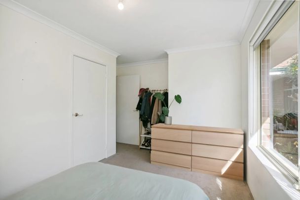 Private, Low-Maintenance Living in a Prime Innaloo Pocket - Photo 1