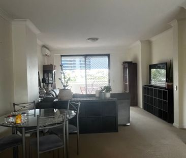 Runaway Bay - Photo 1