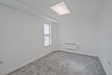 1 Bedroom - Photo 5