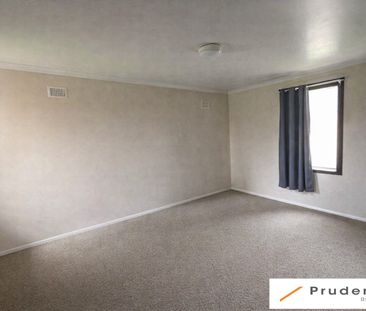 18 Podargus Place, INGLEBURN NSW 2565 - Photo 3