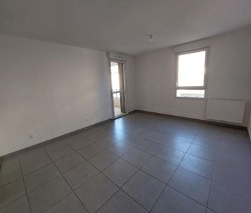 location Appartement T2 DE 42.3m² À NIMES - Photo 5