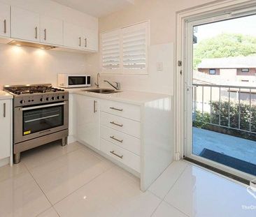 1 BEDROOM APARTMENT - Photo 4