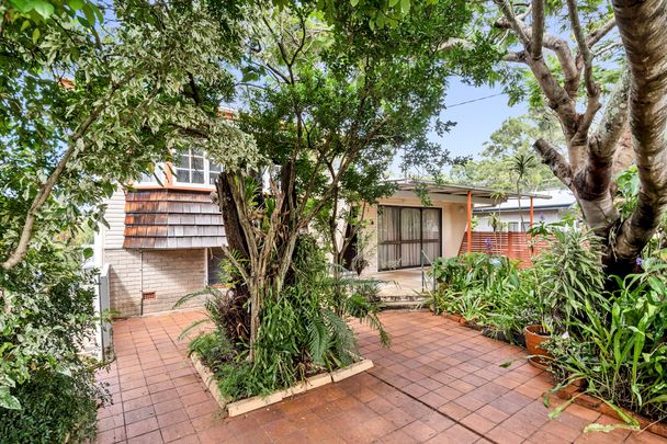 38 Sussex Street, Toowong. - Photo 1