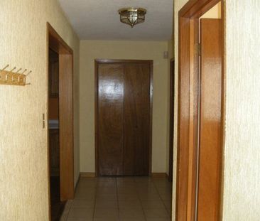 For Lease - 7463 Sigsbee Drive Unit# Side unit, Mississauga, Ontario - Photo 5