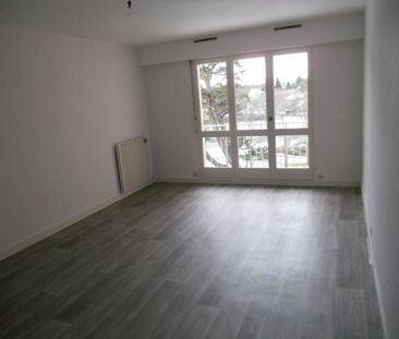 Location Appartement 4 pièces 83m² ST BRIEUC 22000 - Photo 2
