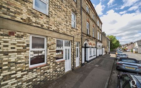 High Street, Snodland, ME6 - Photo 2