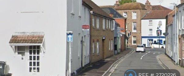 2 bedroom end of terrace house to rent - Photo 1