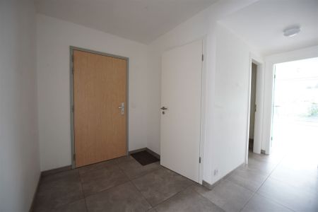 - 2 bedrooms - Photo 3