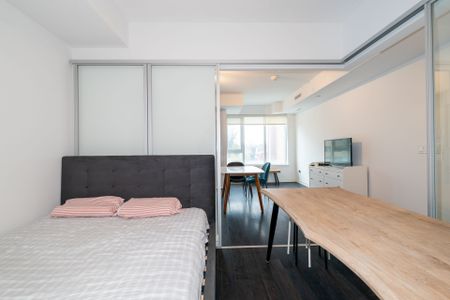 For Lease - 1 Cardiff Rd Road Unit# 306, Toronto, Ontario - Photo 4