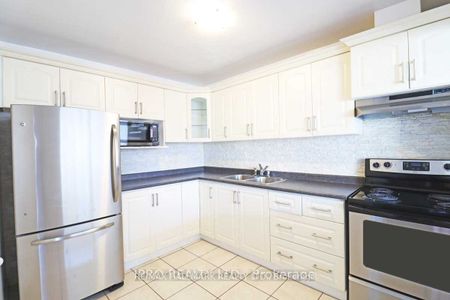 For Lease - 1237E Woodbine Avenue, Toronto, Ontario - Photo 4