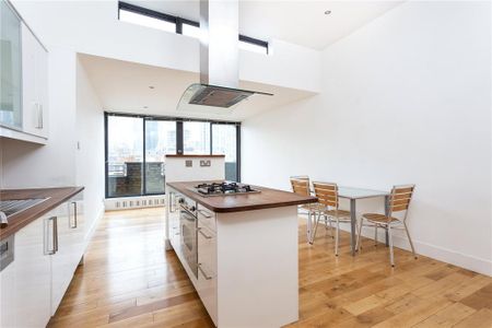 2 bedroom penthouse to rent - Photo 3