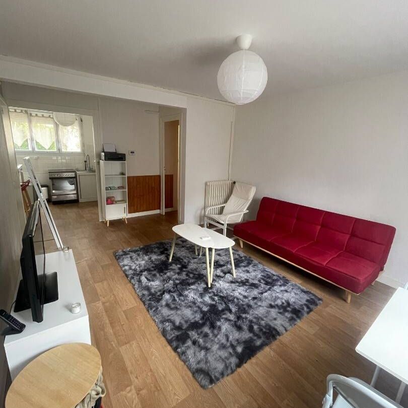 T1 Studio meublé/ Proche Gare - Photo 1