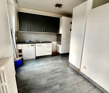 A LOUER 3 PIECES 70m² PARIS IIème. MONTORGUEIL - Photo 5