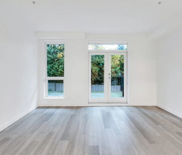 Victoria - 127 E 12th St — 3 Bedrooms 2.5 Bathrooms - Photo 6